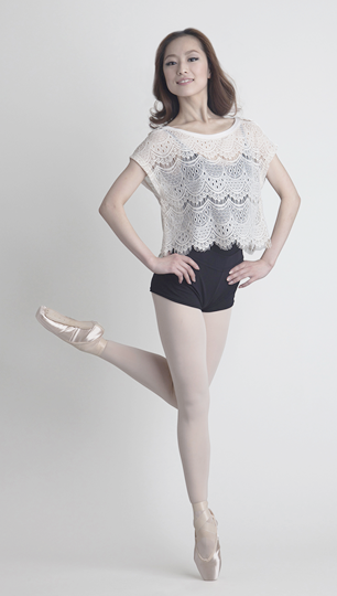 Lace Tops +Marty Leotard Camisole U neck +Spats Shorts